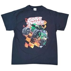 2022 Grave Digger Monster Jam Delta Pro T-Shirt Size (L)